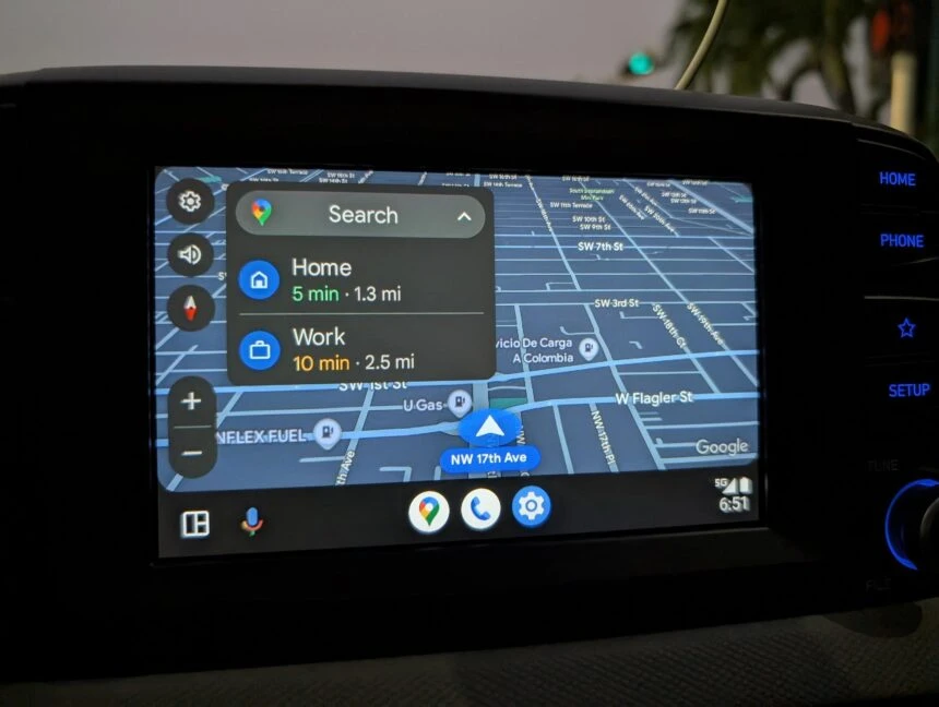 Android Auto попереджає, що «скоро перестане працювати». Кому доведеться міняти телефон